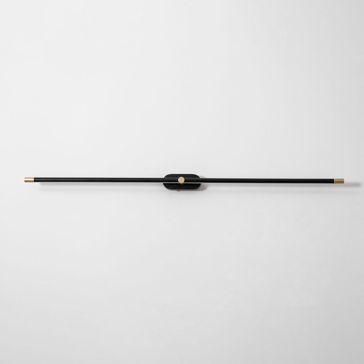 Minimalist Linear Rechargeable Vanity Wall Lamp