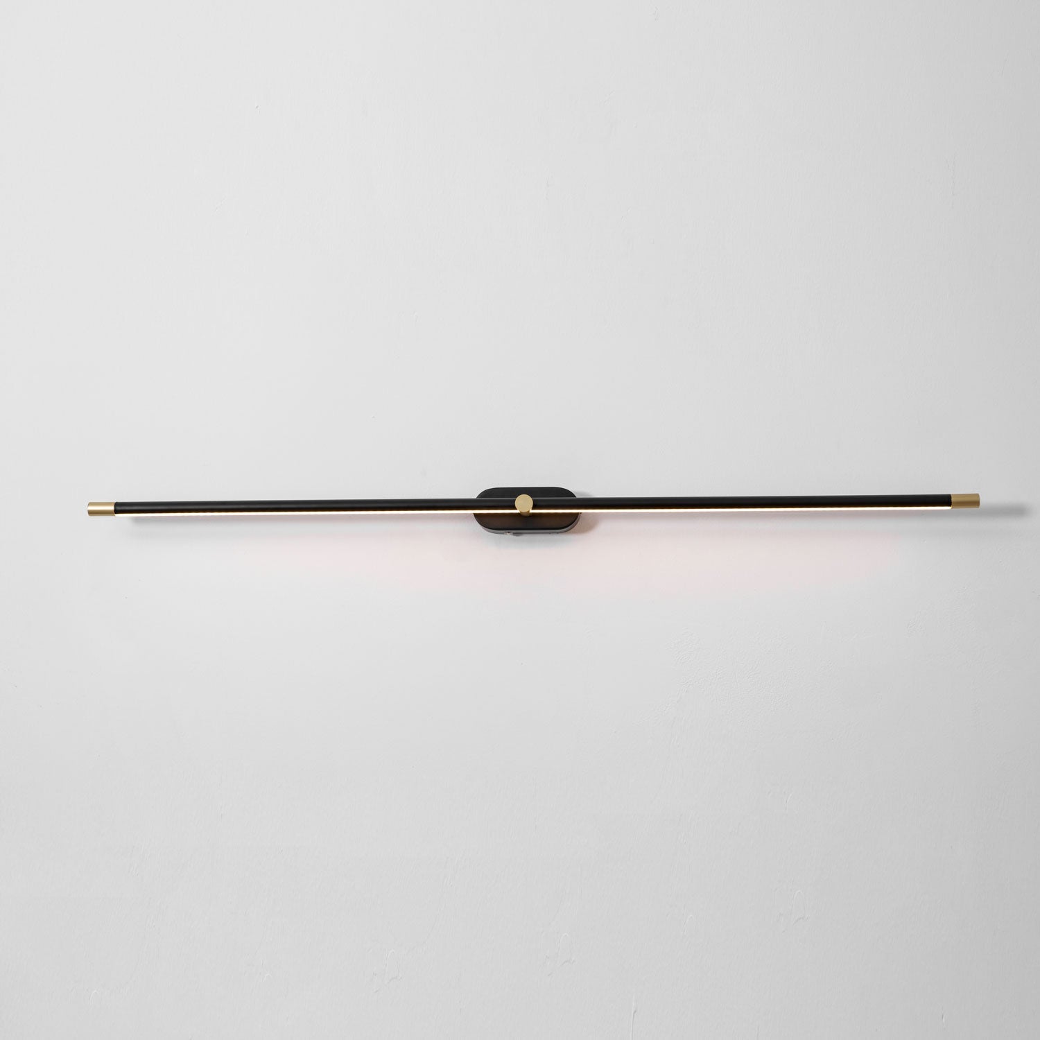 Minimalist Linear Rechargeable Vanity Wall Lamp