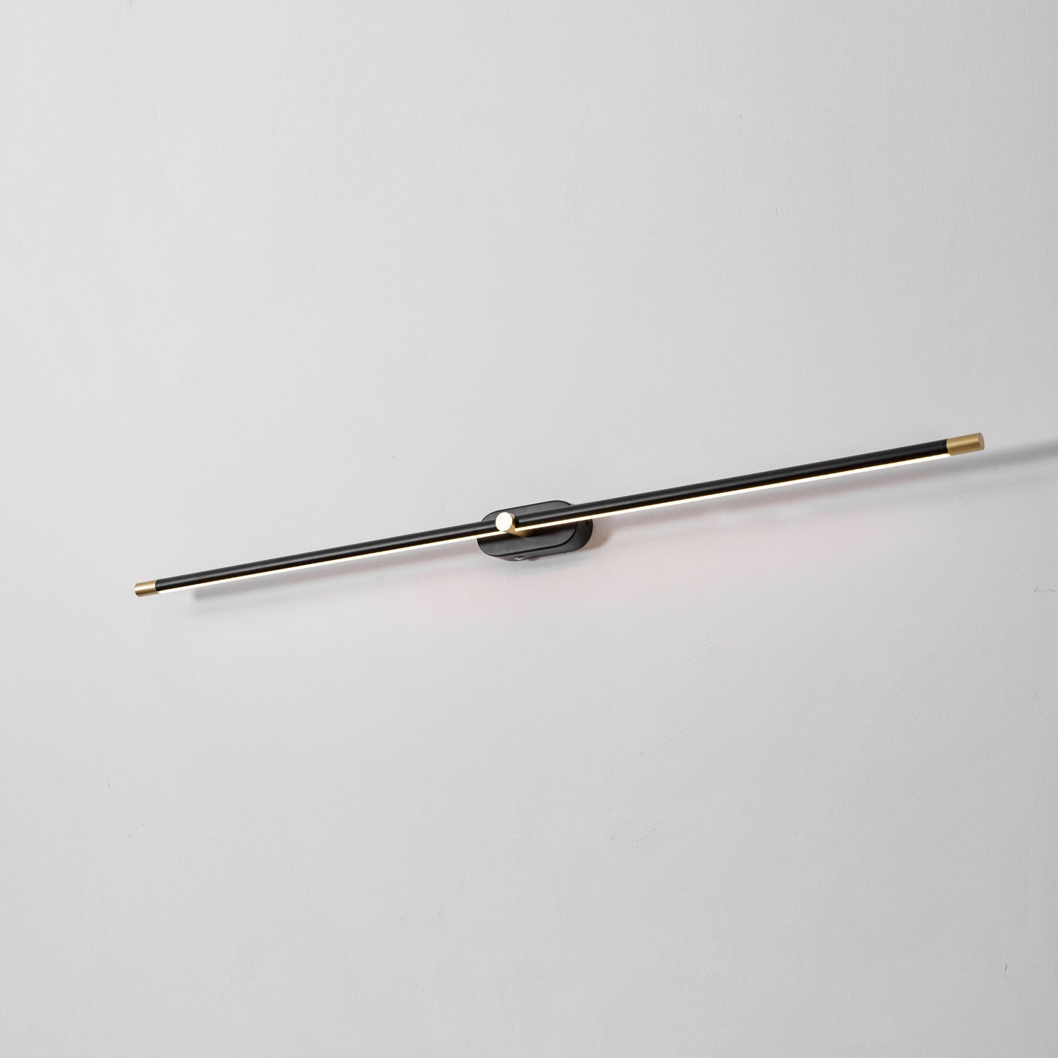 Minimalist Linear Rechargeable Vanity Wall Lamp