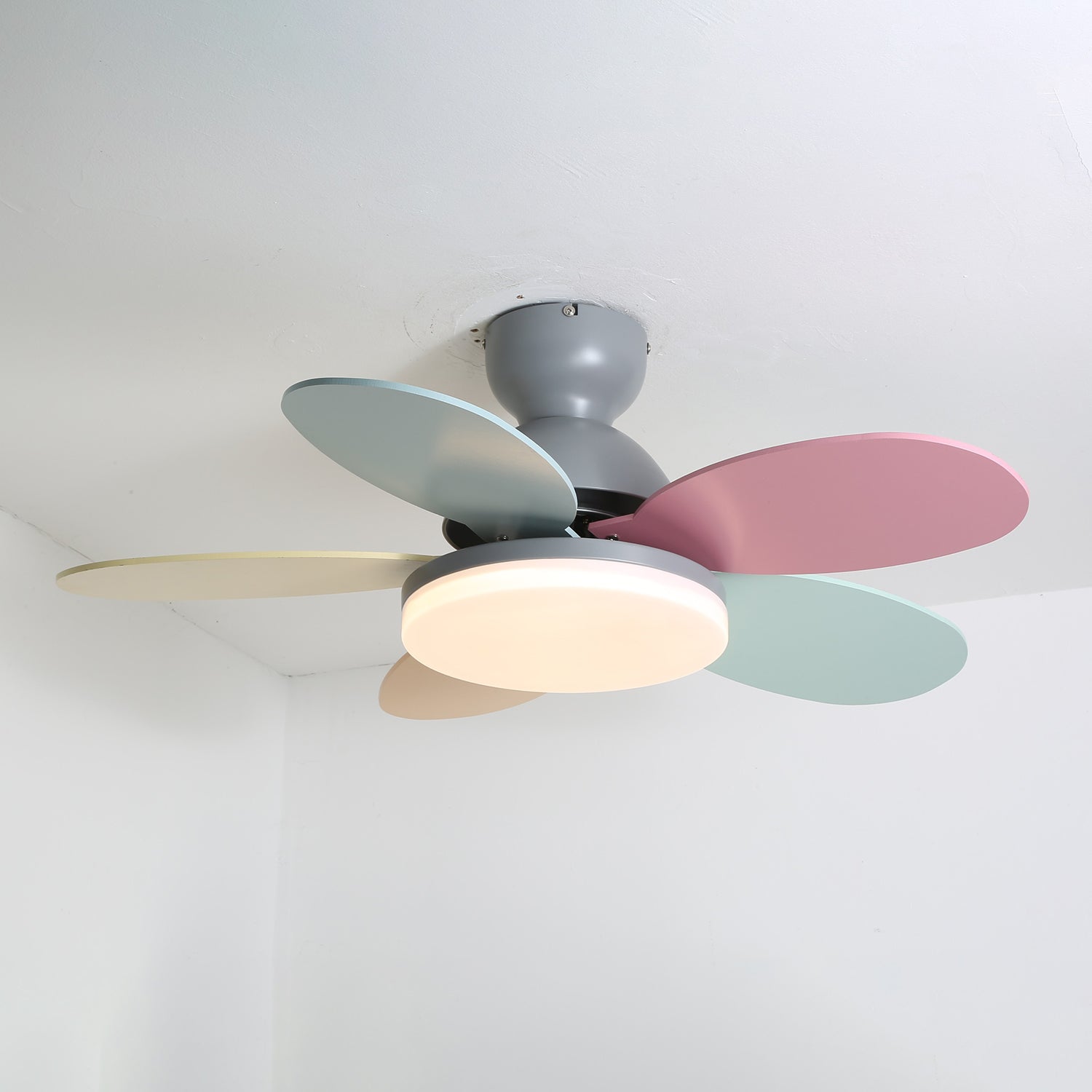 Petalo Modern Wood Ceiling Fan Light